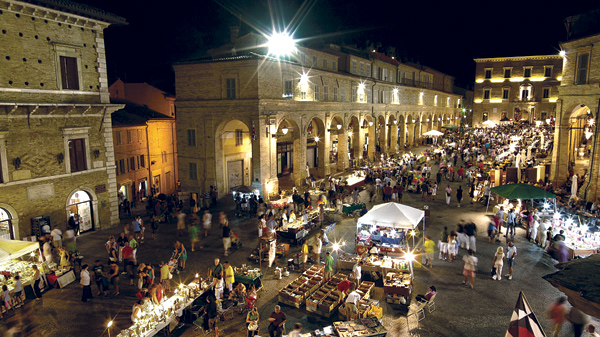 Cavalcata dell'Assunta Fermo